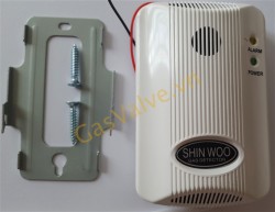 Đầu báo rò rỉ khí gas nhà hàng Shinwoo ND-104N, có chuông báo rò gas, có tín hiệu ngắt van điện từ, dùng diện AC220V